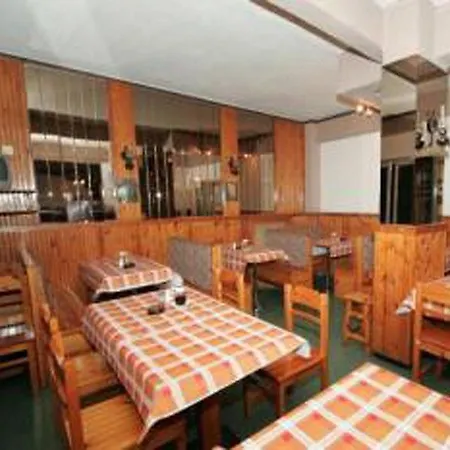 Alma Hotell
